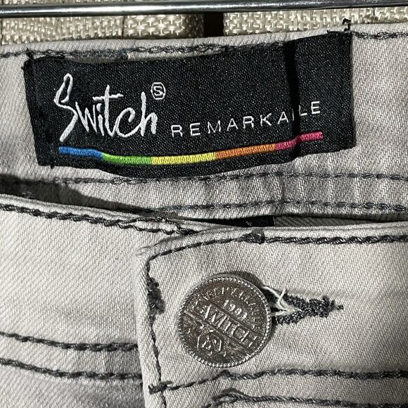 Switch Remarkable Painted SLIM TAPER FIT Jeans Men 36x34 Gray Distress Denim NEW - Picture 8 of 12